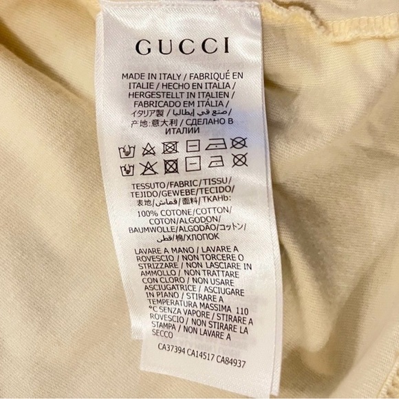 Preowned Gucci Blazzer White T-Shirt with Red and Green Logo size large. Cleaned - Picture 3 of 5